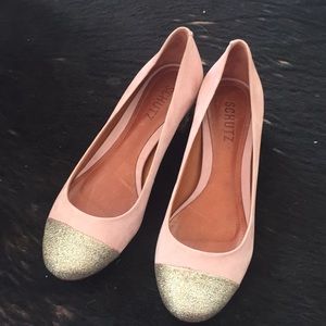 Beautiful pink suede kitten heal shoe
